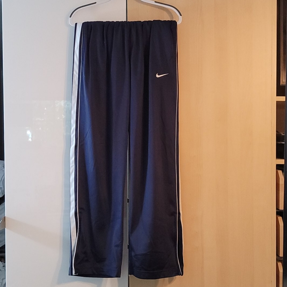 Mens Nike Basketball Pants Large‎ - Gently Preloved - 31" inseam